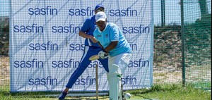 Sasfin Cape Town Sixes Hits Poverty For A Six!